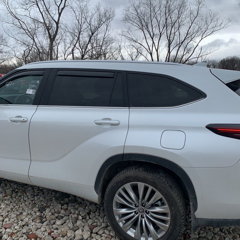 2024 Toyota Highlander Platinum