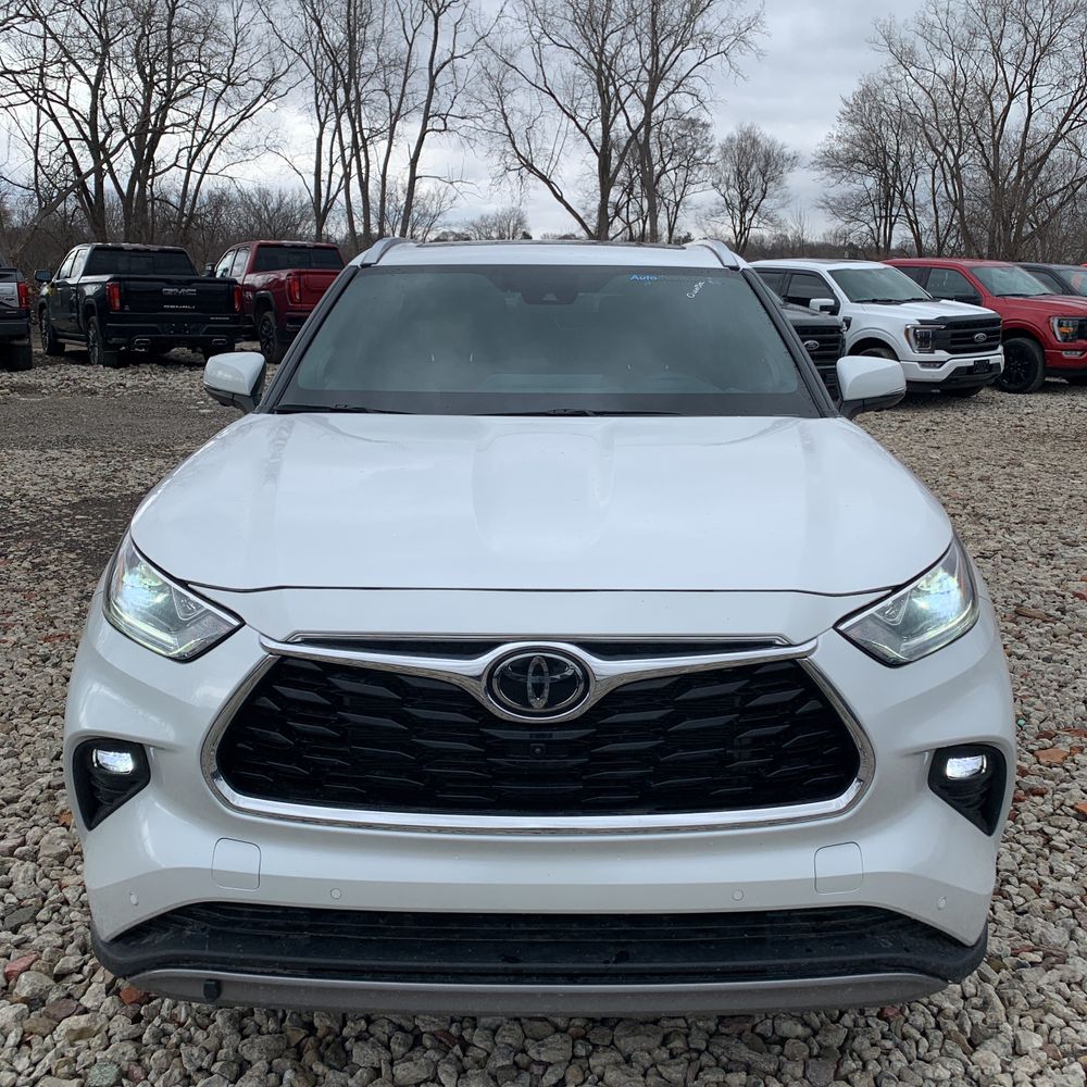 2024 Toyota Highlander Platinum