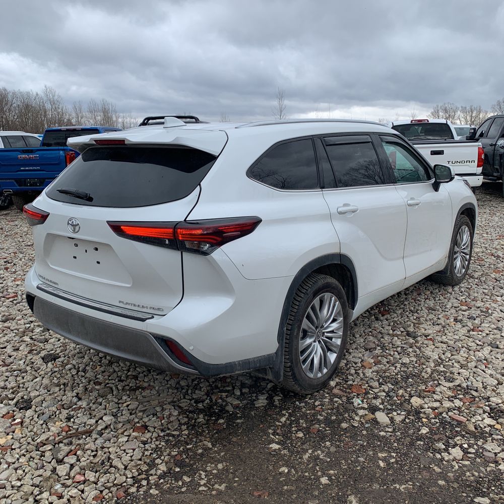 2024 Toyota Highlander Platinum