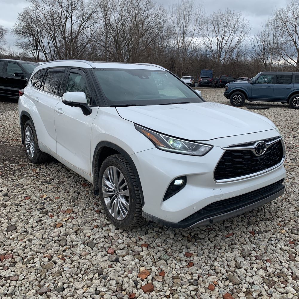 2024 Toyota Highlander Platinum