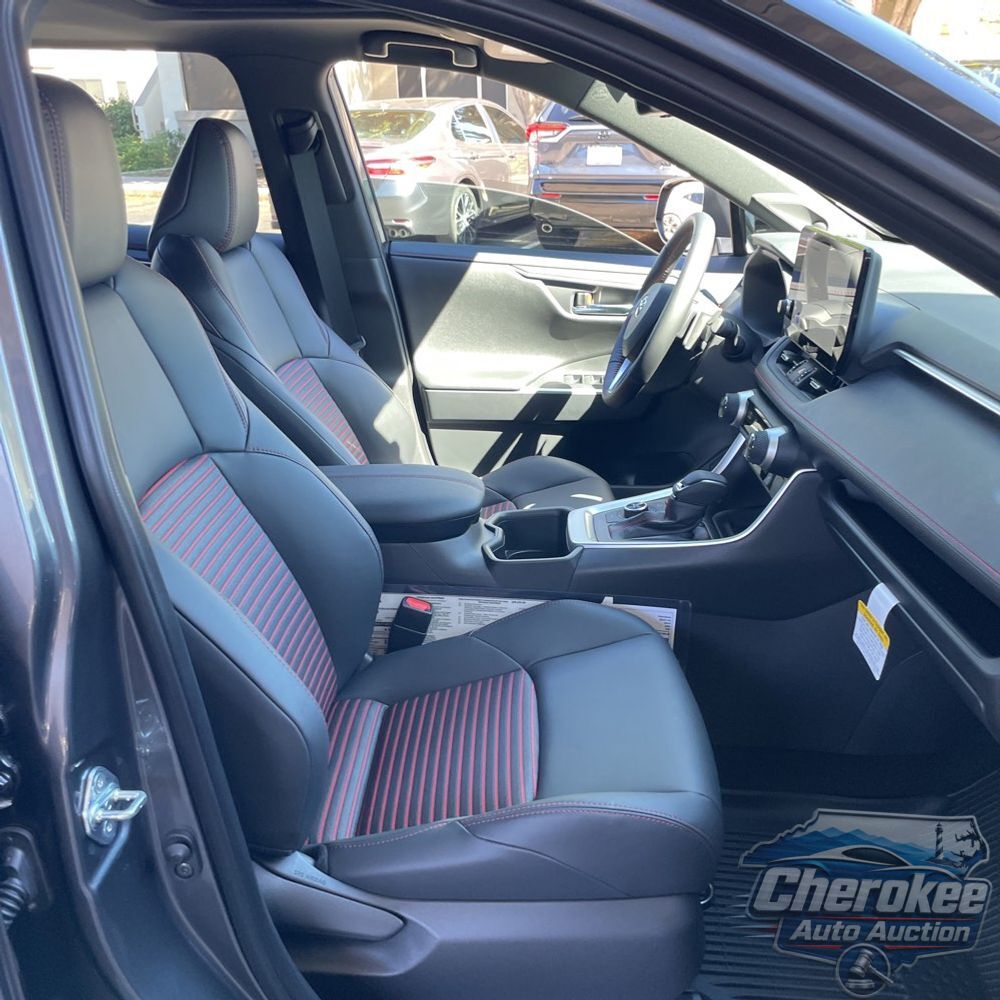 2025 Toyota RAV4 Plug-in Hybrid XSE