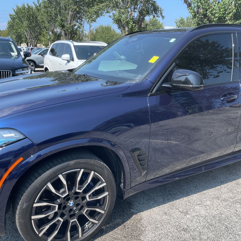 2024 BMW X5 M60i