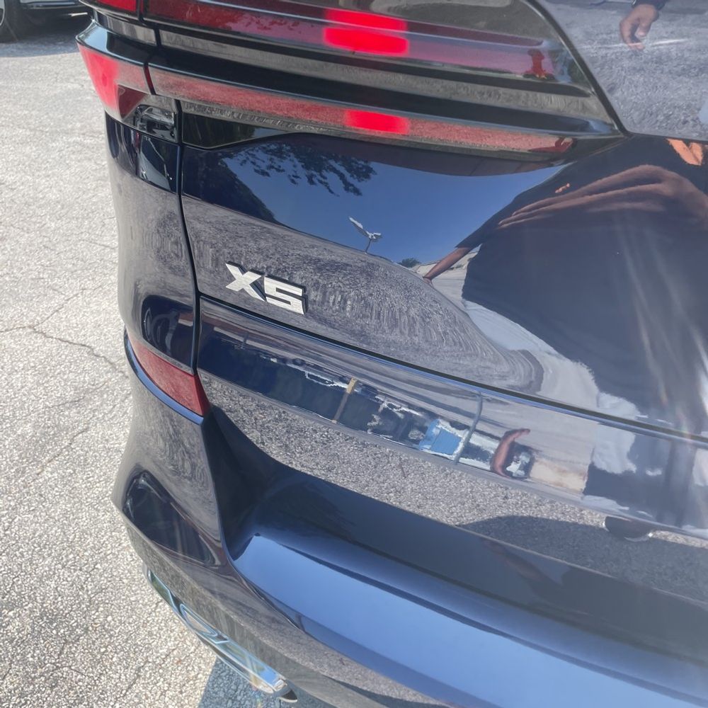 2024 BMW X5 M60i