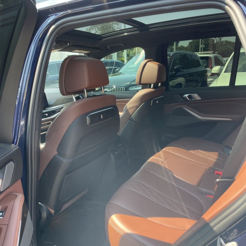 2024 BMW X5 M60i