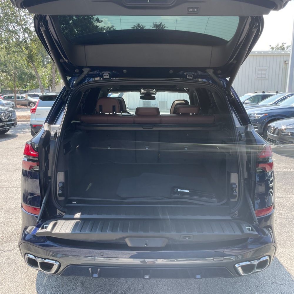 2024 BMW X5 M60i