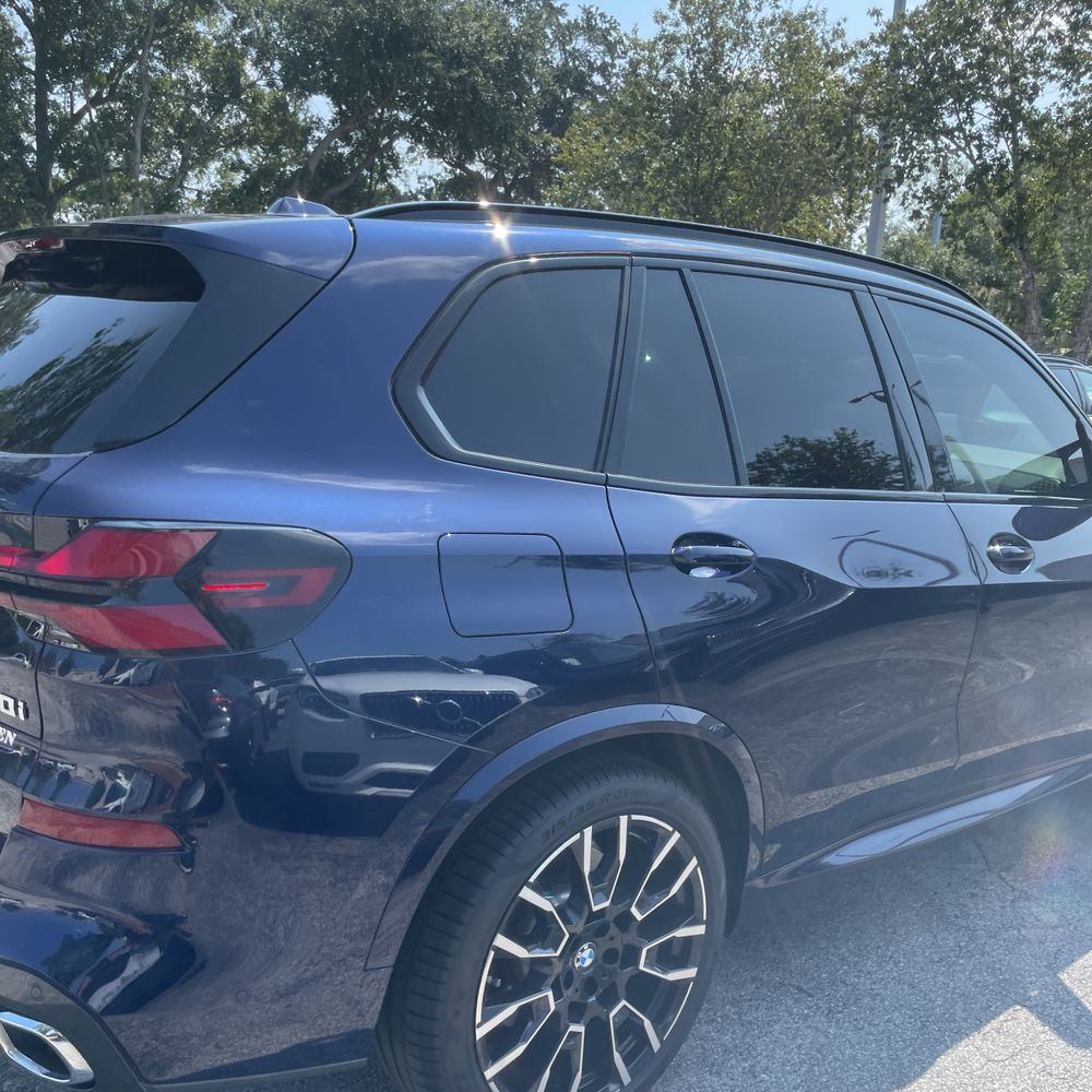 2024 BMW X5 M60i