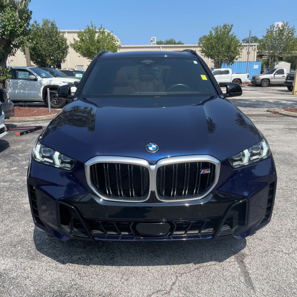 2024 BMW X5 M60i