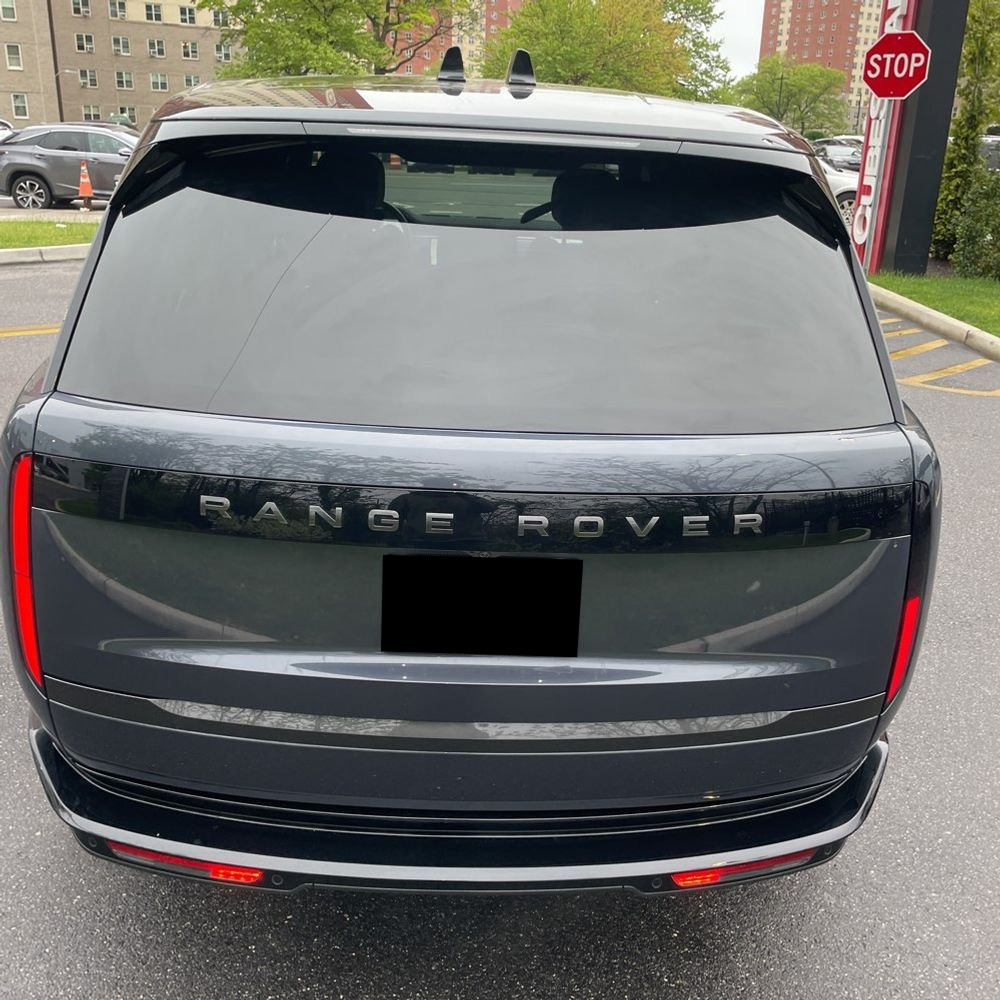 2025 Land Rover Range Rover P400 SE LWB