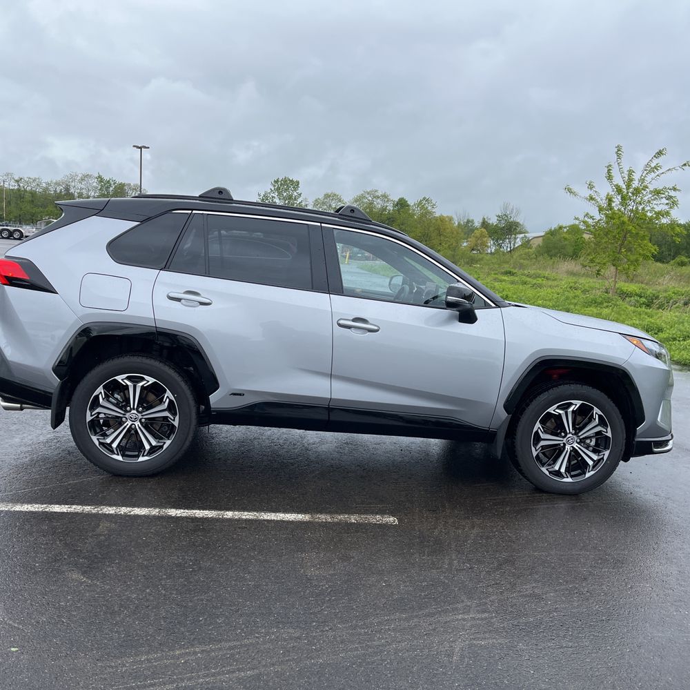 2025 Toyota RAV4 Plug-in Hybrid XSE