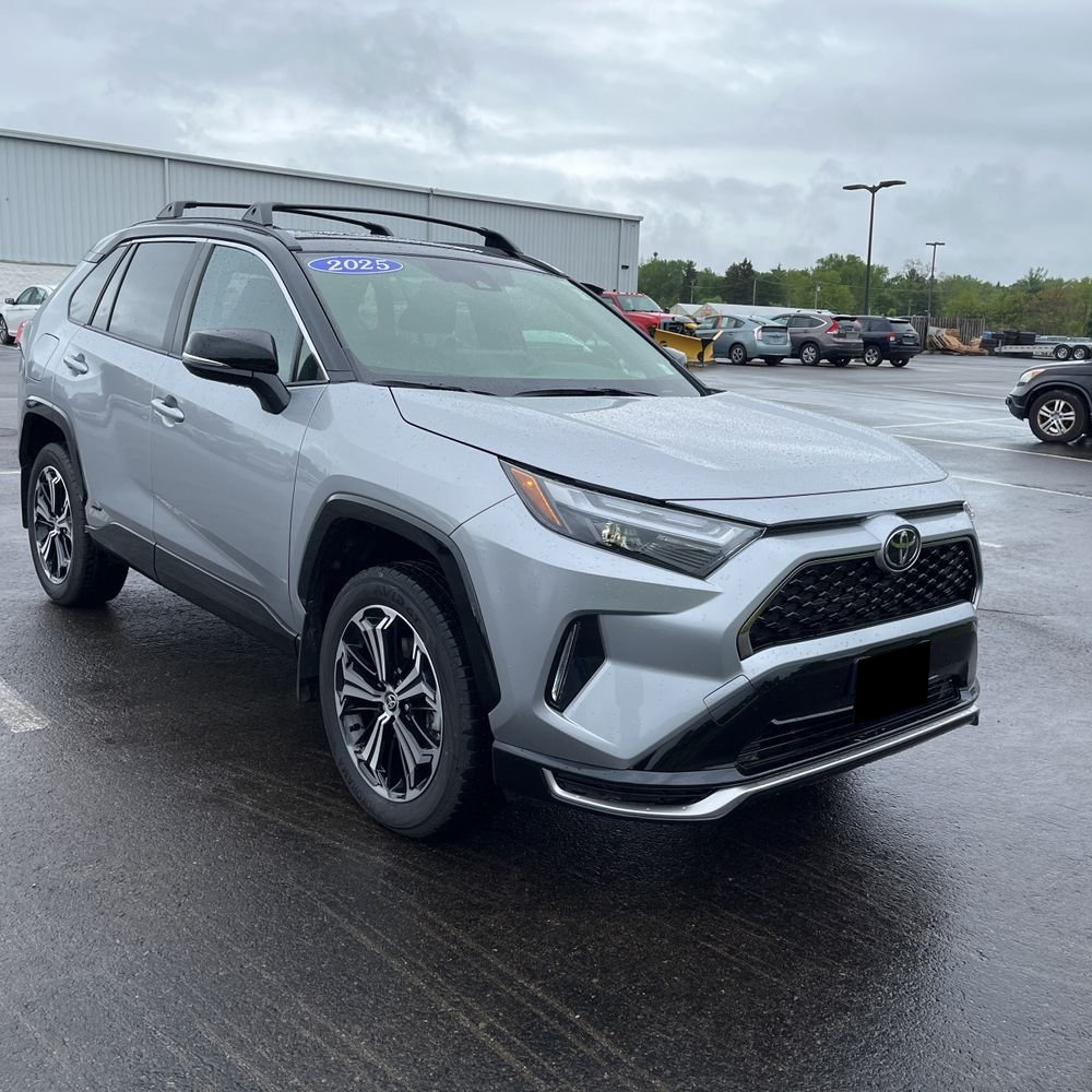 2025 Toyota RAV4 Plug-in Hybrid XSE