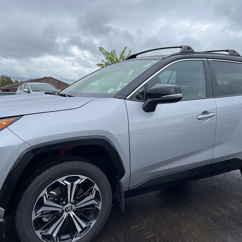 2025 Toyota RAV4 Plug-in Hybrid XSE