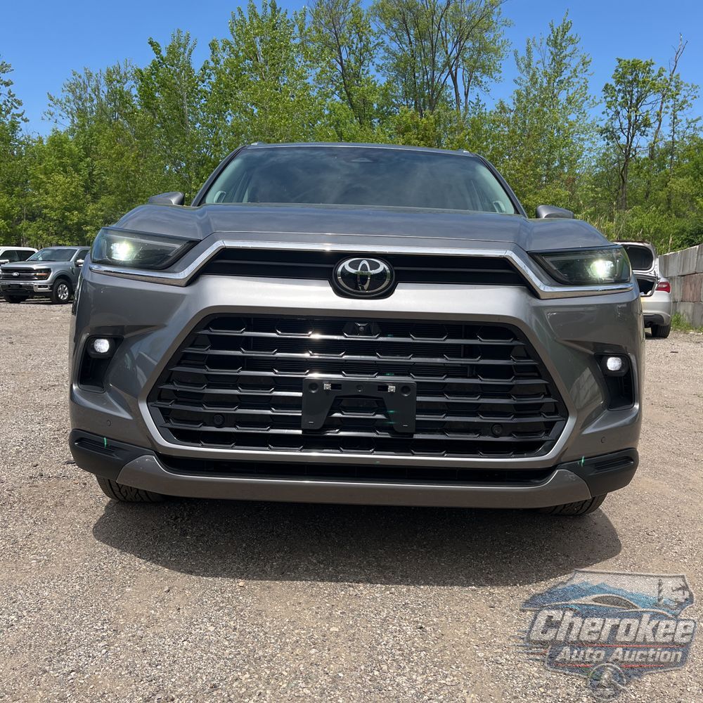 2025 Toyota Grand Highlander Hybrid Limited