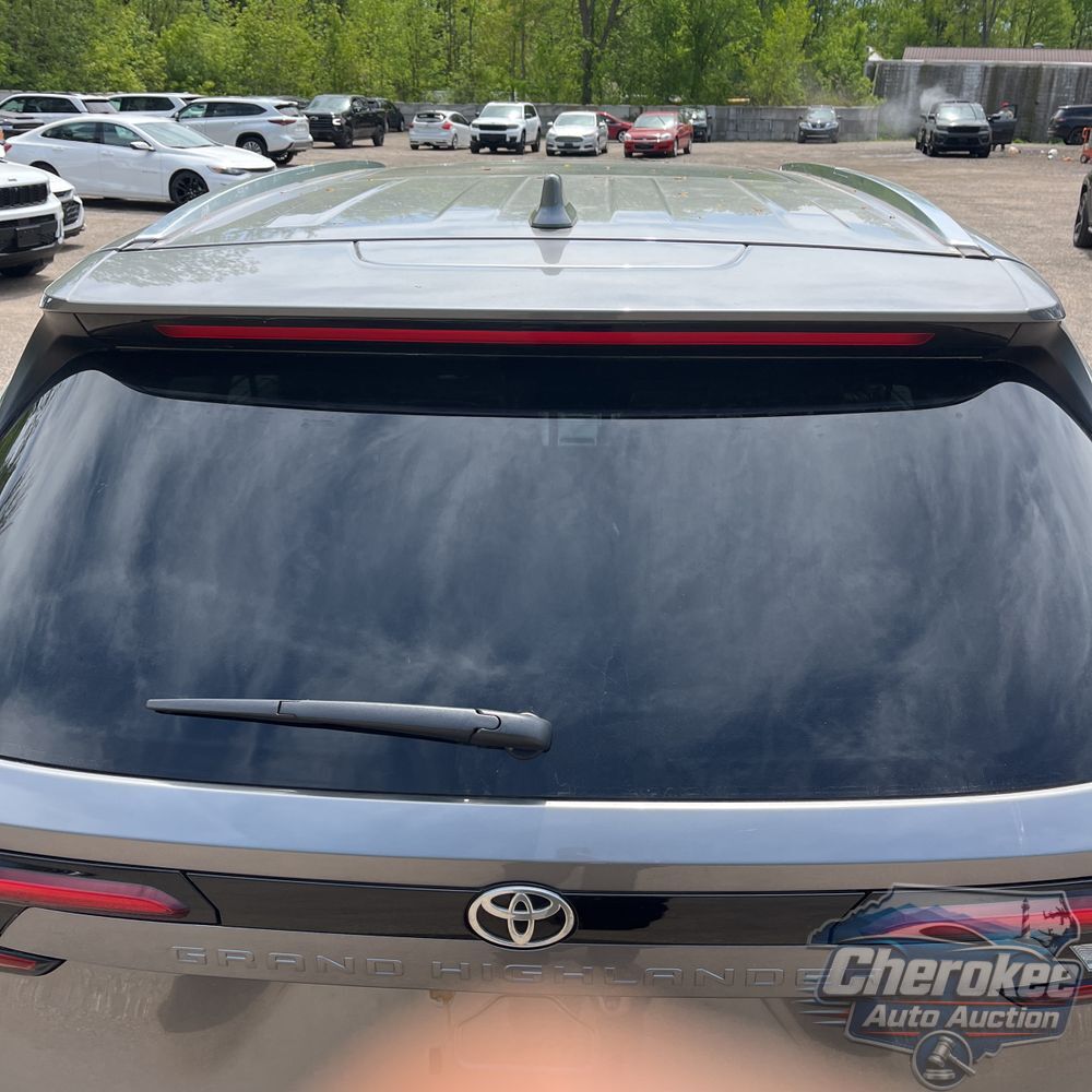 2025 Toyota Grand Highlander Hybrid Limited