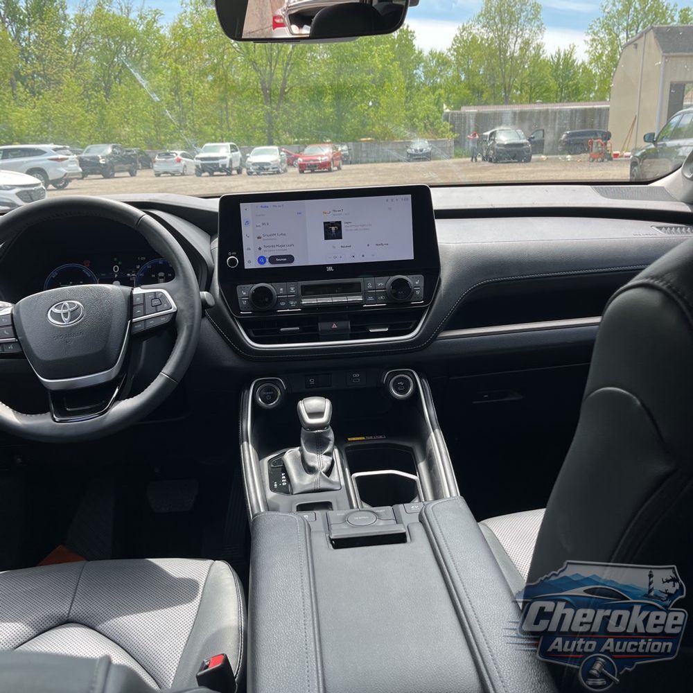 2025 Toyota Grand Highlander Hybrid Limited
