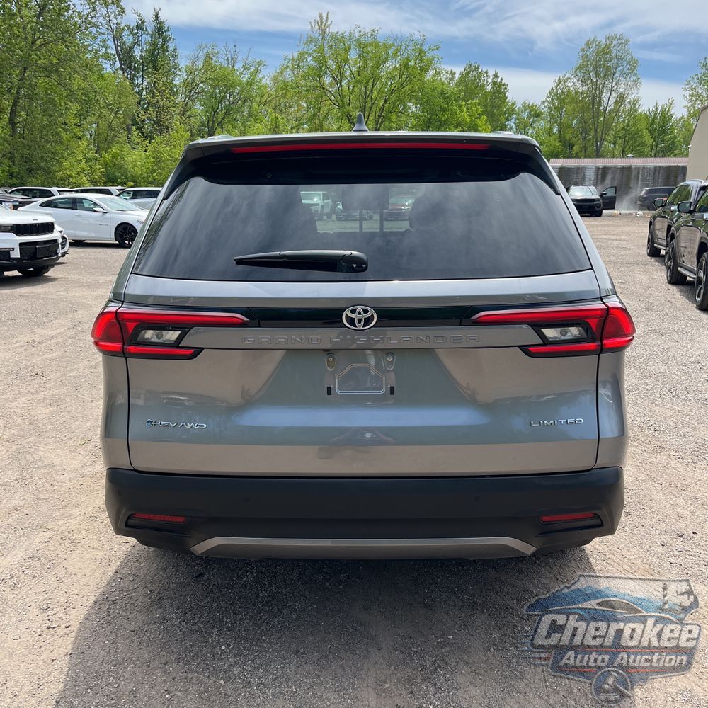 2025 Toyota Grand Highlander Hybrid Limited