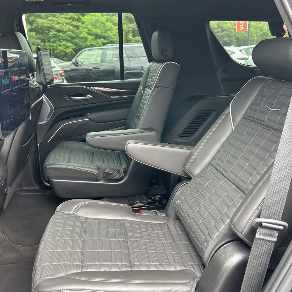2024 Cadillac Escalade Sport Platinum