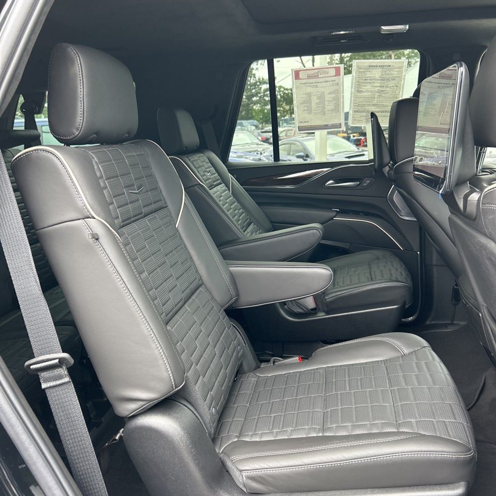 2024 Cadillac Escalade Sport Platinum