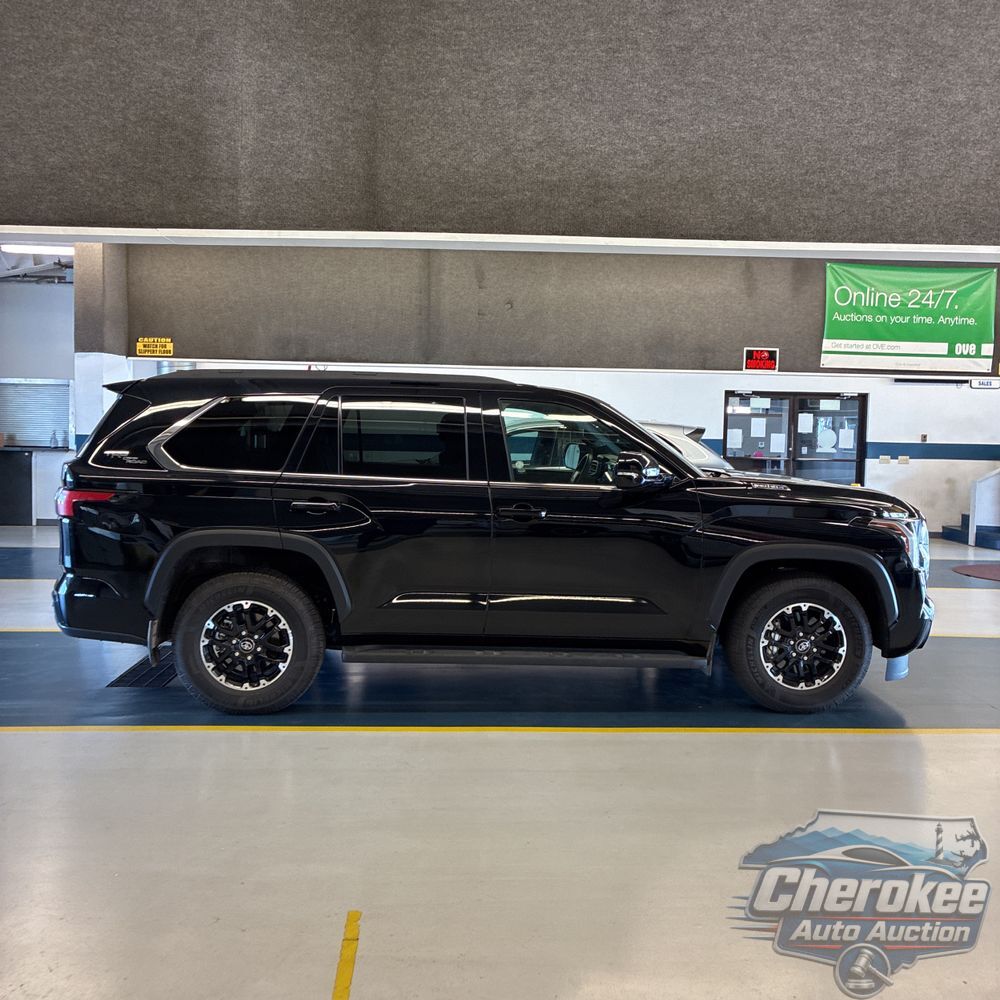 2025 Toyota Sequoia SR5