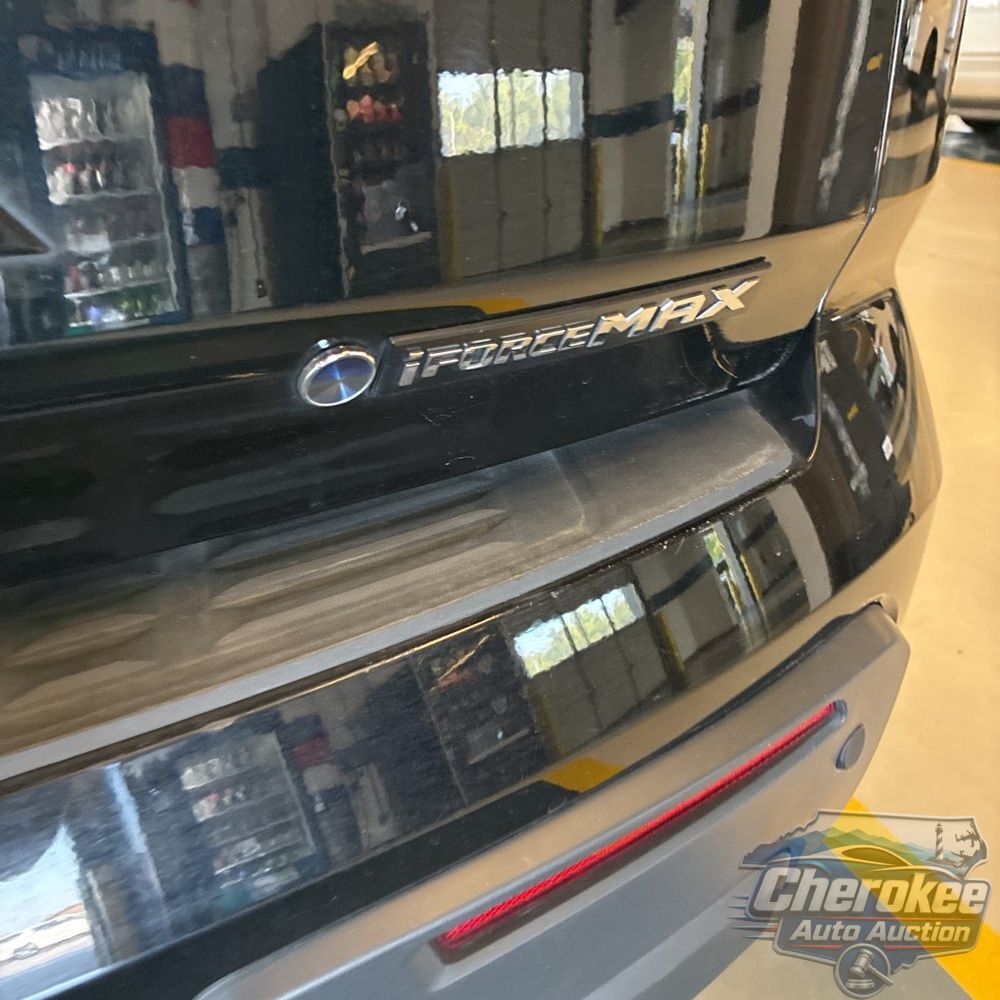 2025 Toyota Sequoia SR5