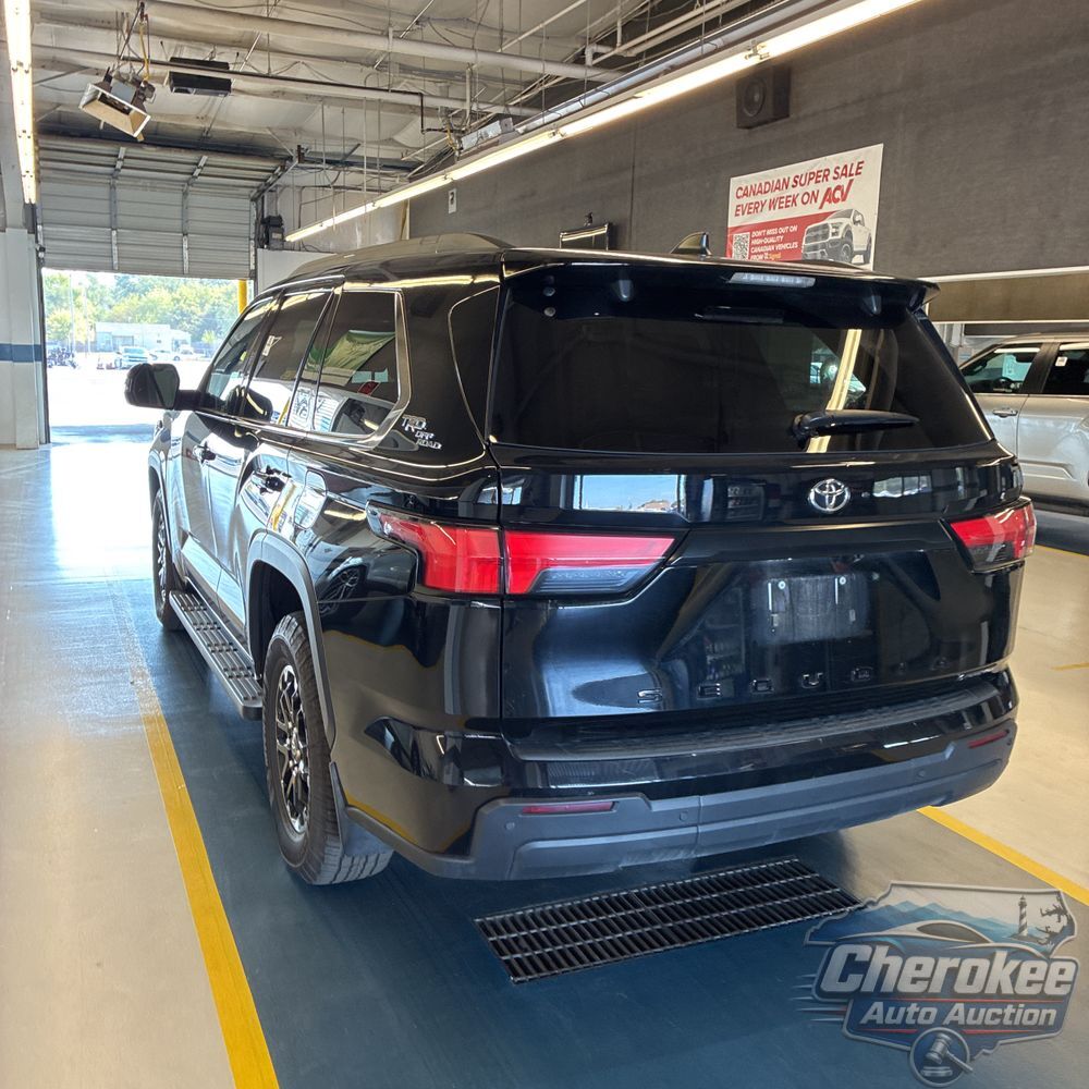 2025 Toyota Sequoia SR5