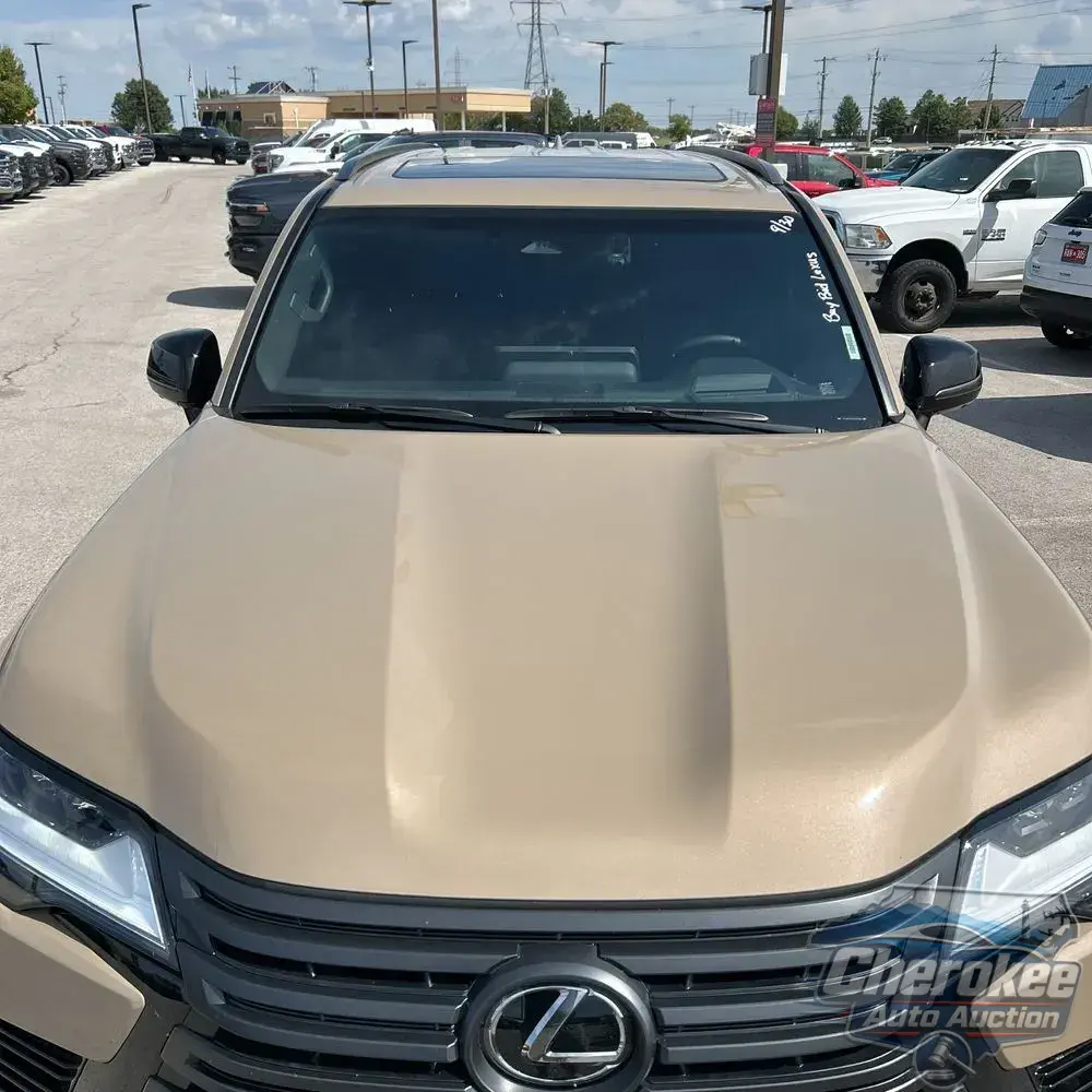 2025 Lexus LX 700h Overtrail