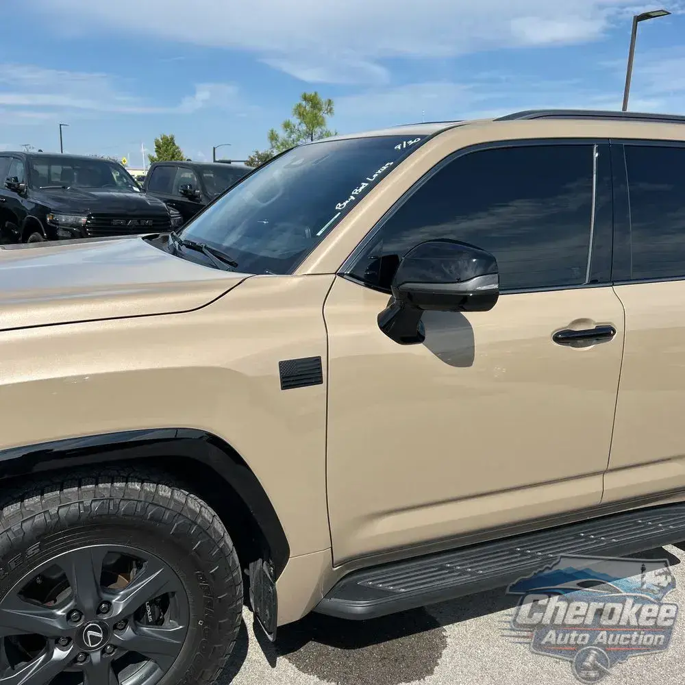 2025 Lexus LX 700h Overtrail