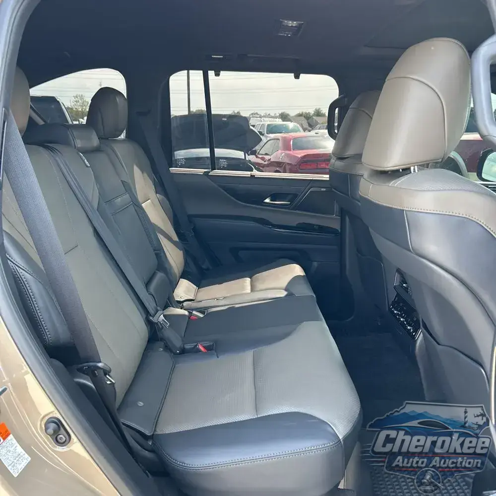 2025 Lexus LX 700h Overtrail