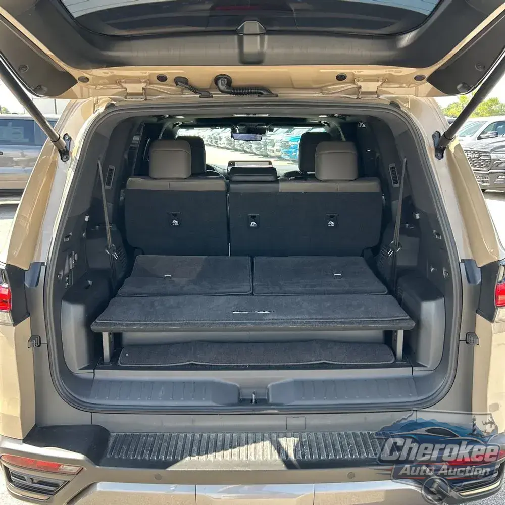 2025 Lexus LX 700h Overtrail