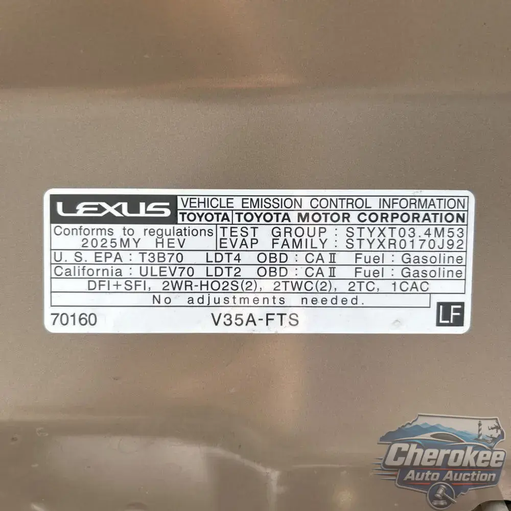 2025 Lexus LX 700h Overtrail