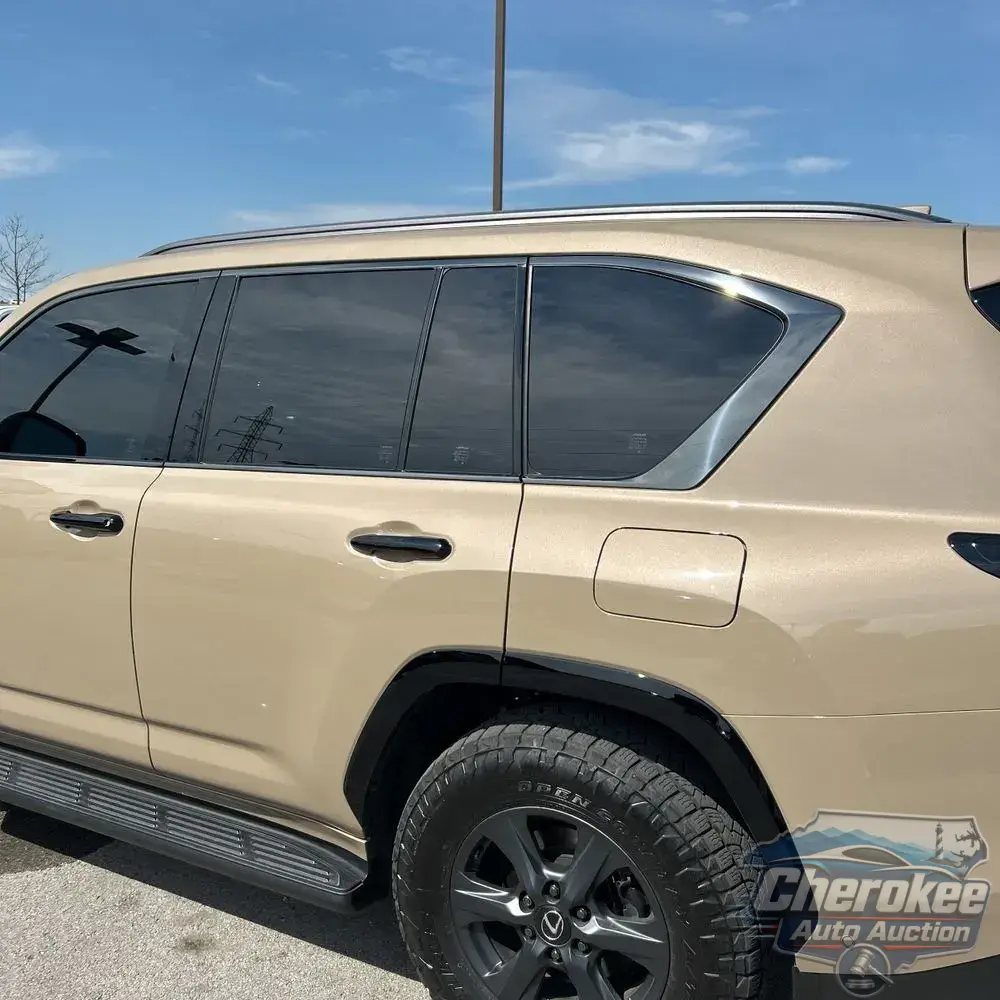 2025 Lexus LX 700h Overtrail