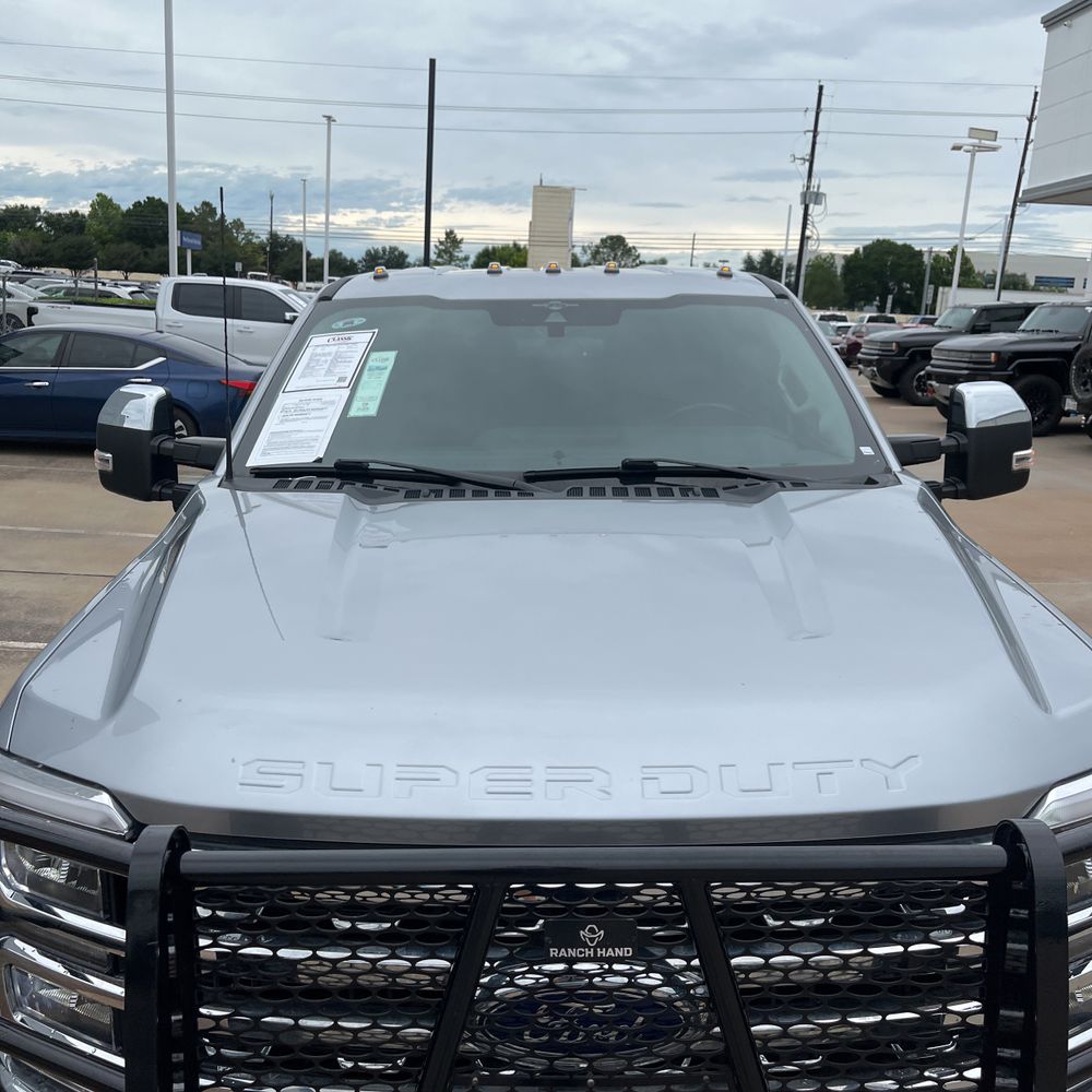 2023 Ford F-350 Super Duty Lariat