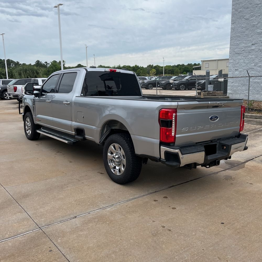 2023 Ford F-350 Super Duty Lariat