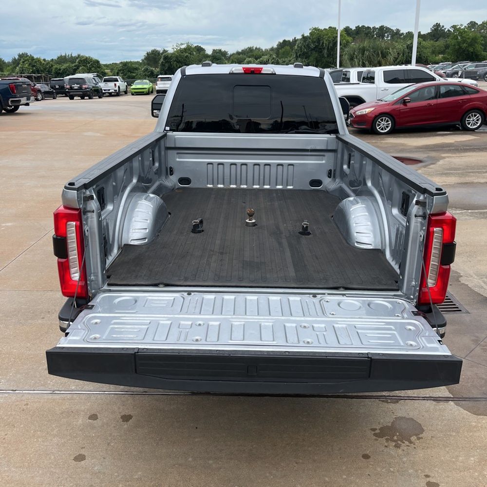 2023 Ford F-350 Super Duty Lariat
