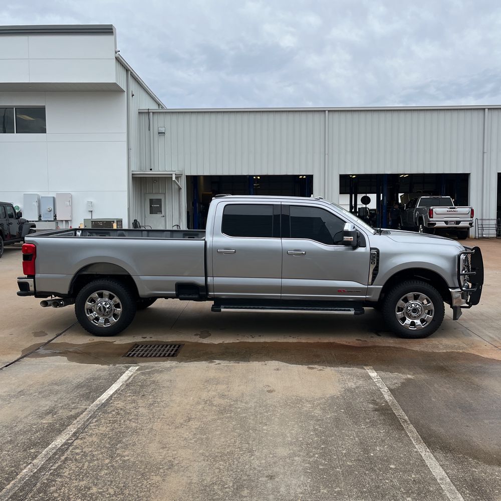 2023 Ford F-350 Super Duty Lariat