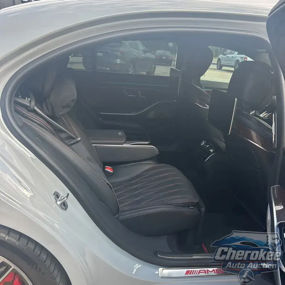 2024 Mercedes-Benz S-Class AMG S63 E Perf