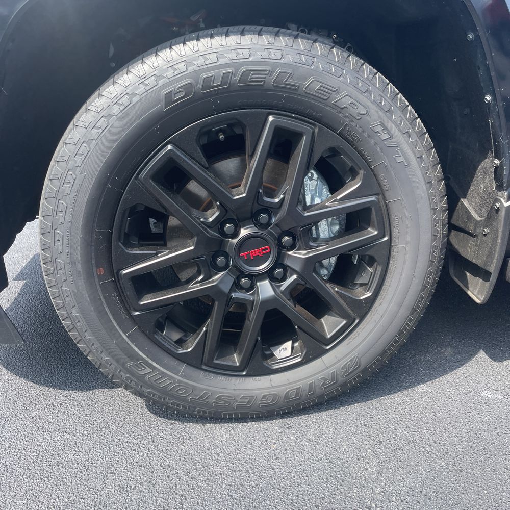 2024 Toyota Sequoia SR5