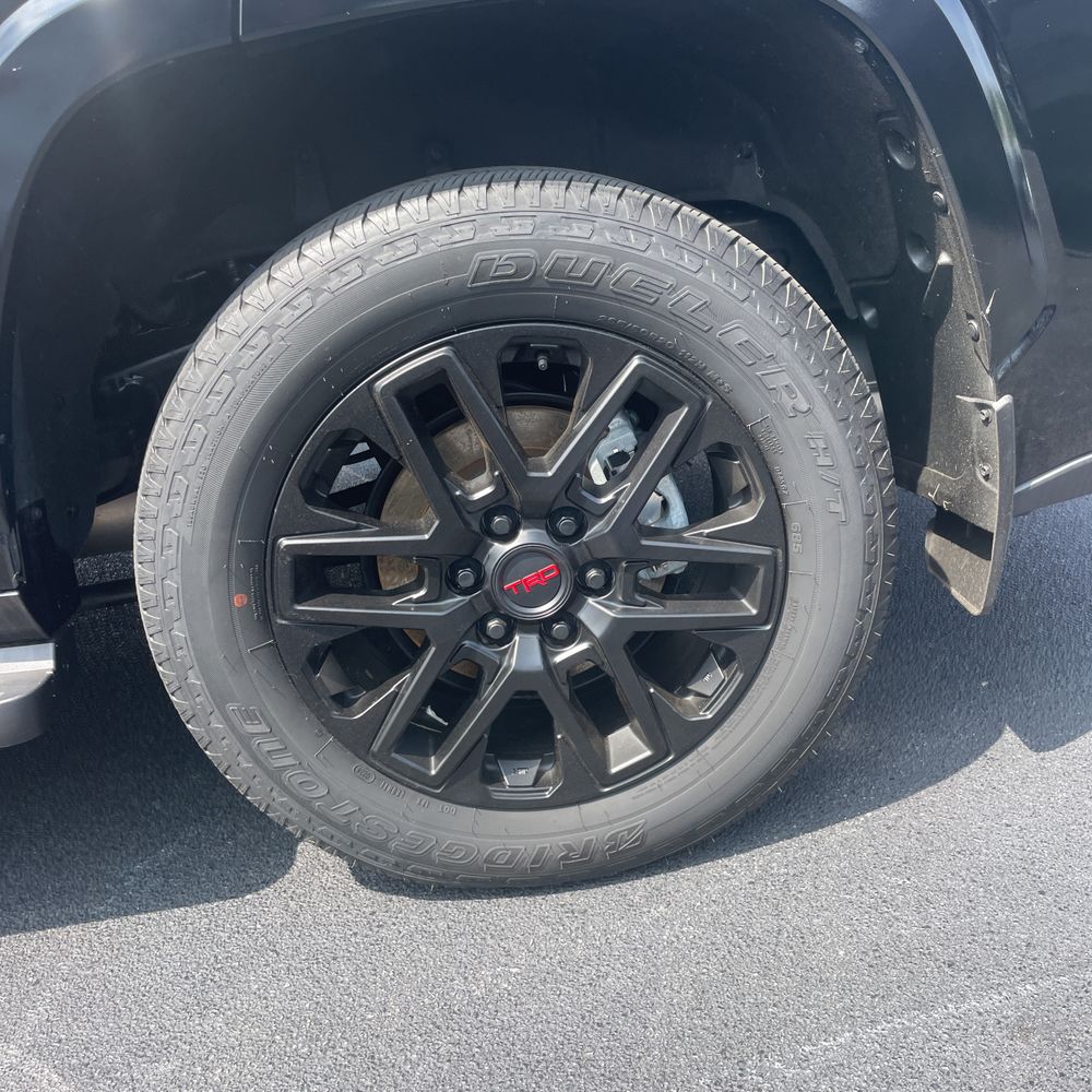2024 Toyota Sequoia SR5