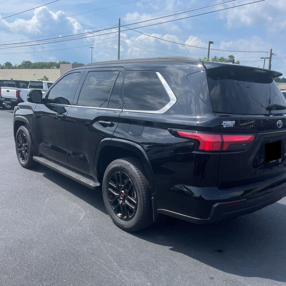 2024 Toyota Sequoia SR5