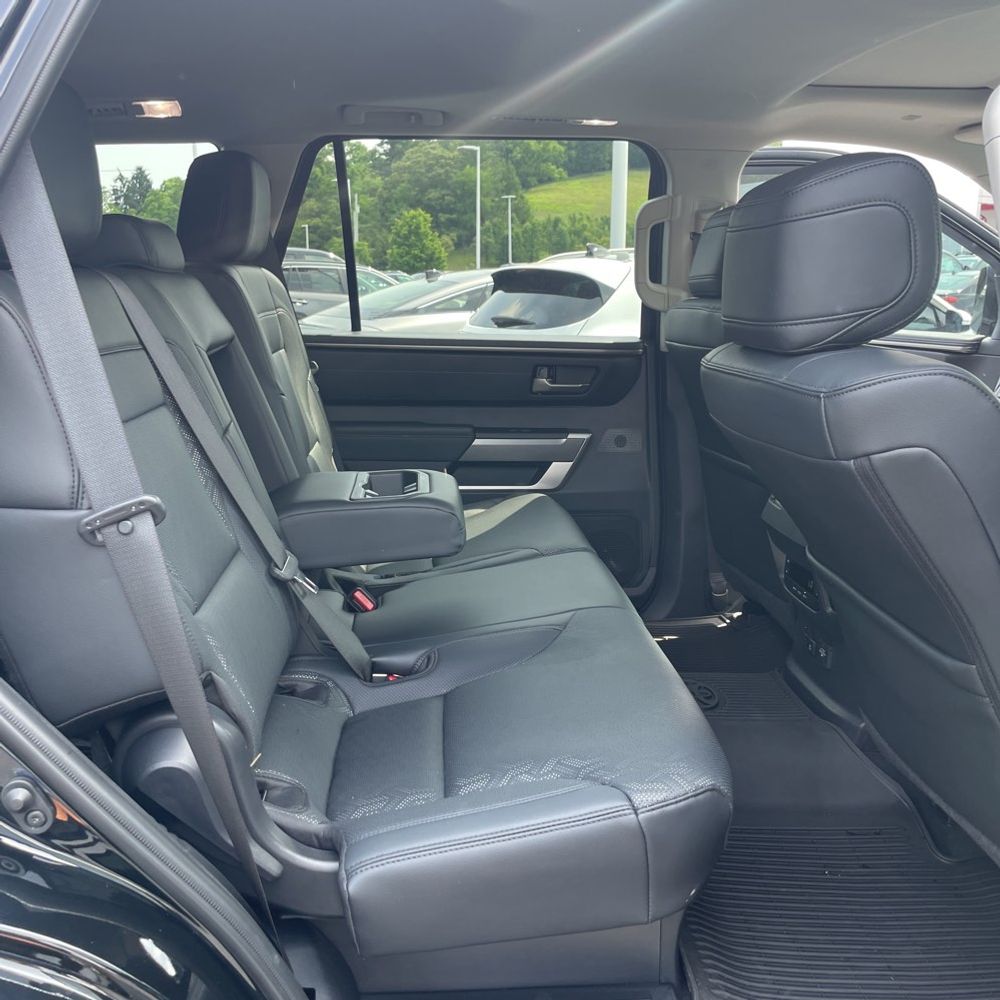 2024 Toyota Sequoia SR5