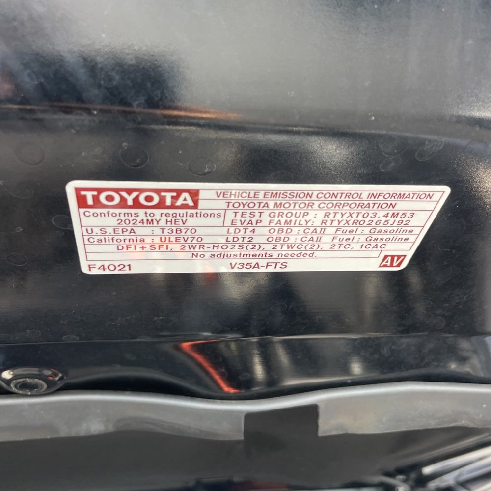 2024 Toyota Sequoia SR5