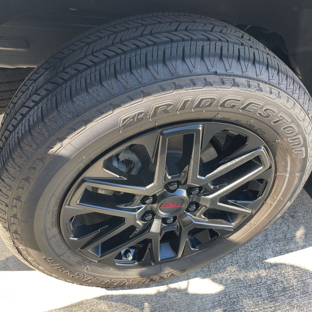2024 Toyota Sequoia SR5