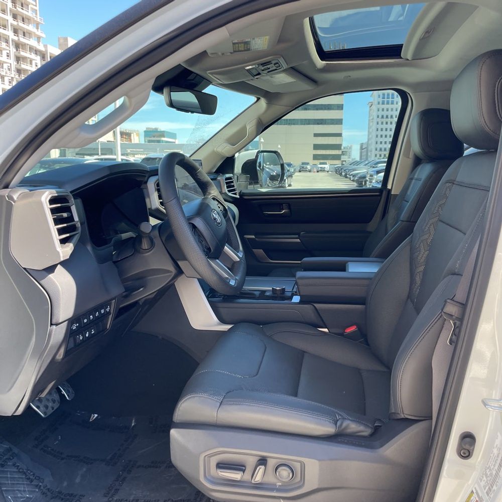 2024 Toyota Sequoia SR5