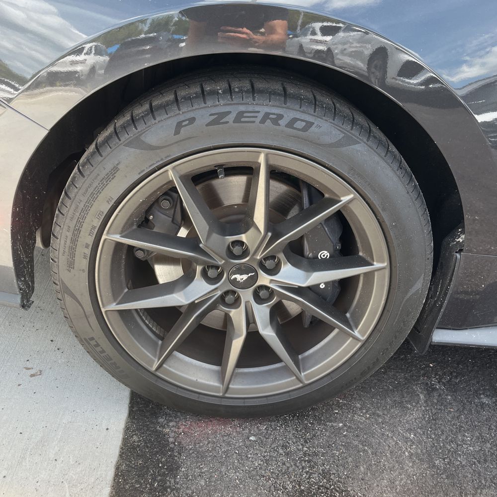 2024 Ford Mustang Dark Horse