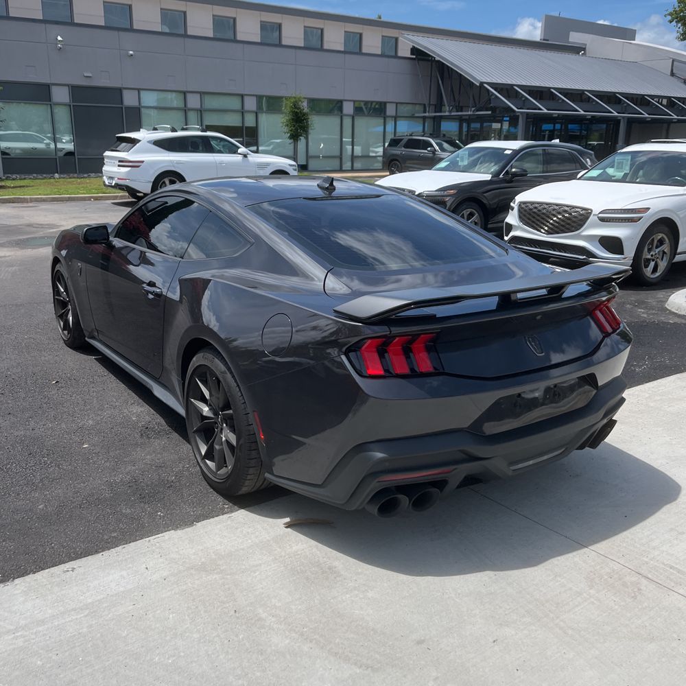 2024 Ford Mustang Dark Horse