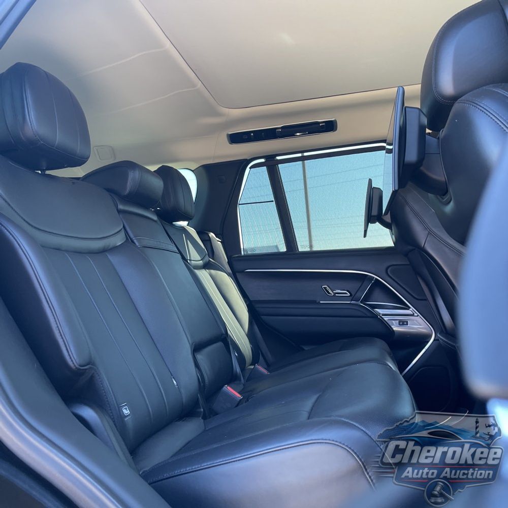 2023 Land Rover Range Rover P530 First Edition