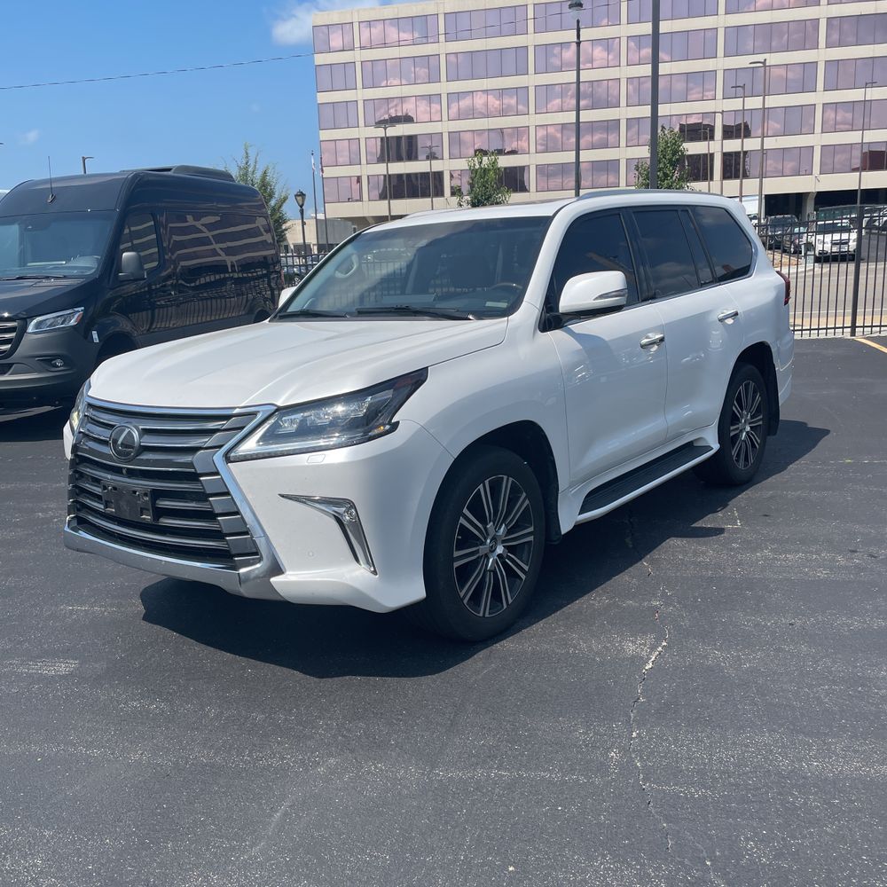 2019 Lexus LX 570 Three-Row