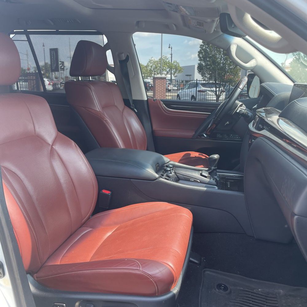 2019 Lexus LX 570 Three-Row