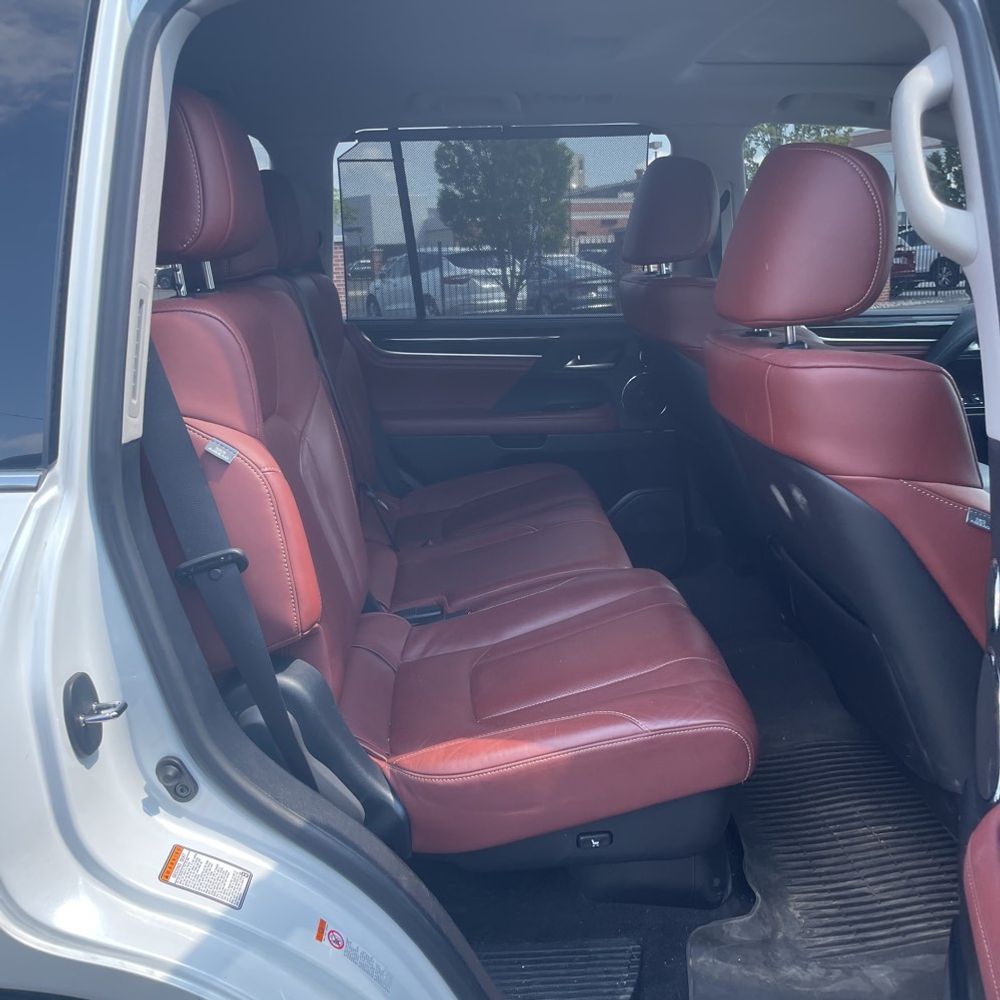 2019 Lexus LX 570 Three-Row