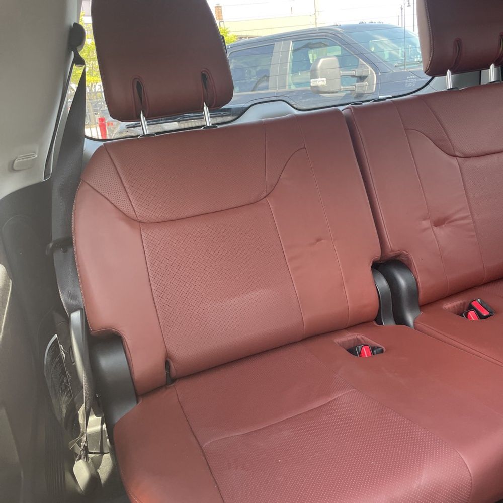 2019 Lexus LX 570 Three-Row