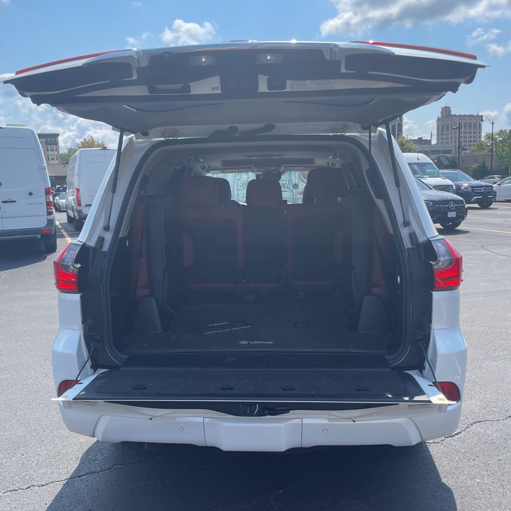 2019 Lexus LX 570 Three-Row